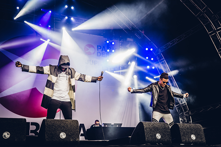 Nico & Vinz @ Parkpop 2015, picture 1, photographed by Elke Briers - FrontView Magazine