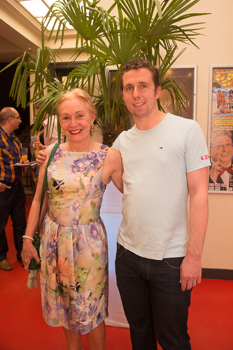 Première Zo mooi, zo blond @ Fakkelteater, picture 10, photographed by Goele Bormans - FrontView Magazine