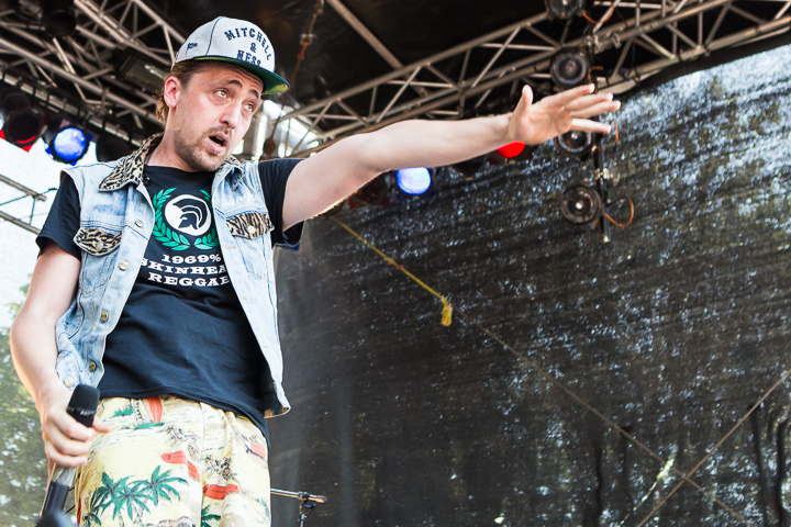 Antilopen Gang @ Vainstream Rockfest 2015, picture 10, photographed by Dorien Goetschalckx - FrontView Magazine