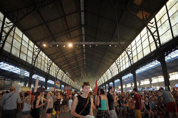 Couleur Café 2015 Sfeer, picture 17, photographed by Magali Decamps - FrontView Magazine