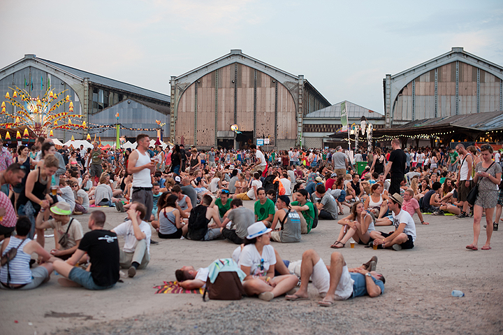 Couleur Café 2015 Sfeer, picture 26, photographed by Magali Decamps - FrontView Magazine