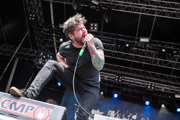 Suicide Silence @ Vainstream Rockfest 2015, foto 16, foto's door Dorien Goetschalckx - FrontView Magazine