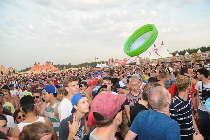 Summerfestival Zaterdag - Deel 2, picture 23, photographed by Youri Vanlommel - FrontView Magazine