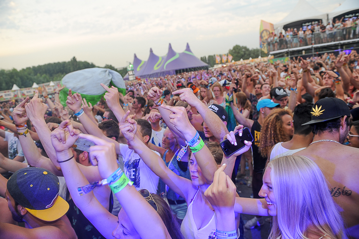 Summerfestival Zaterdag - Deel 2, picture 29, photographed by Youri Vanlommel - FrontView Magazine
