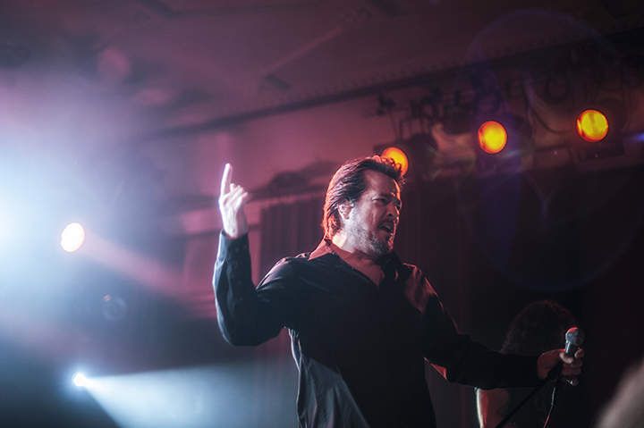 John Garcia + support band White Miles @ Vooruit Gent, picture 3, photographed by Bart Scholliers - FrontView Magazine