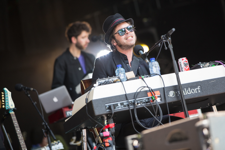 Gaz Coombes @ Les Ardentes 2015, picture 4, photographed by Dorien Goetschalckx - FrontView Magazine