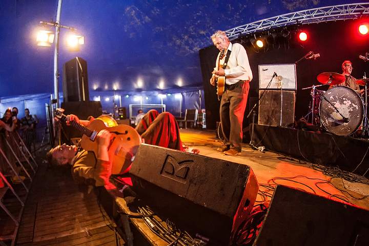 Jake Calypso and his Red Hot @ Sjock Rock 2015, picture 6, photographed by Edwin Houdevelt - FrontView Magazine