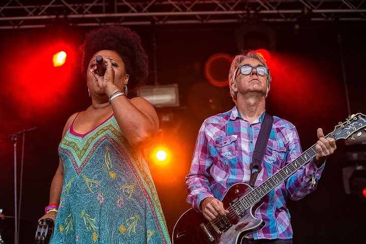 Lisa and The Lips @ Sjock Rock 2015, foto 4, foto's door Edwin Houdevelt - FrontView Magazine