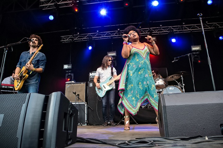Lisa and The Lips @ Sjock Rock 2015, foto 22, foto's door Edwin Houdevelt - FrontView Magazine