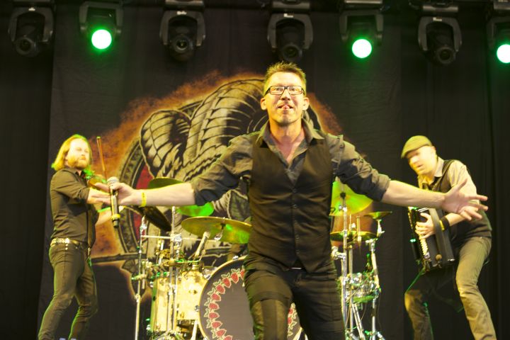Rock Zottegem - Fiddler's Green @ Rock Zottegem, vrijdag 10 juli 2015, picture 12, photographed by Pascal Liagre - FrontView Magazine