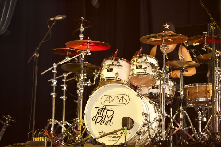 Rock Zottegem - Jett Rebel @ Rock Zottegem, vrijdag 10 juli 2015, picture 3, photographed by Pascal Liagre - FrontView Magazine