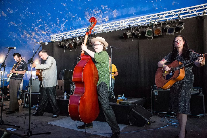 The Tinstars ft Ruby Pearl @ Sjock Rock 2015, picture 7, photographed by Edwin Houdevelt - FrontView Magazine
