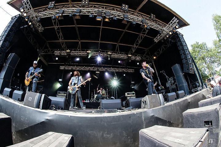We're Wolves @ Sjock Rock 2015, picture 1, photographed by Edwin Houdevelt - FrontView Magazine