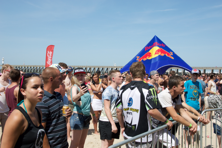 Beachland 2015 @ Bevrijdingsplein Blankenberge, picture 9, photographed by Bart Baevegems - FrontView Magazine
