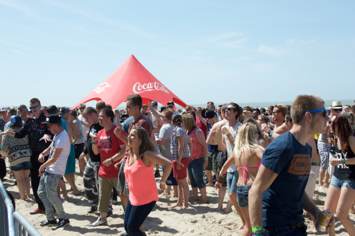 Beachland 2015 @ Bevrijdingsplein Blankenberge, picture 11, photographed by Bart Baevegems - FrontView Magazine
