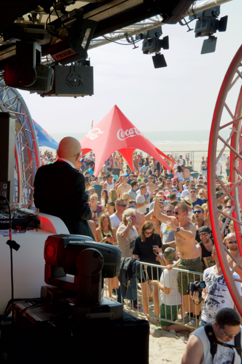 Beachland 2015 @ Bevrijdingsplein Blankenberge, picture 17, photographed by Bart Baevegems - FrontView Magazine