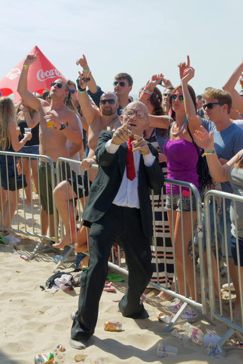 Beachland 2015 @ Bevrijdingsplein Blankenberge, picture 18, photographed by Bart Baevegems - FrontView Magazine
