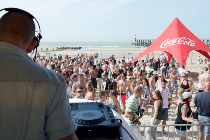 Beachland 2015 @ Bevrijdingsplein Blankenberge, picture 30, photographed by Bart Baevegems - FrontView Magazine