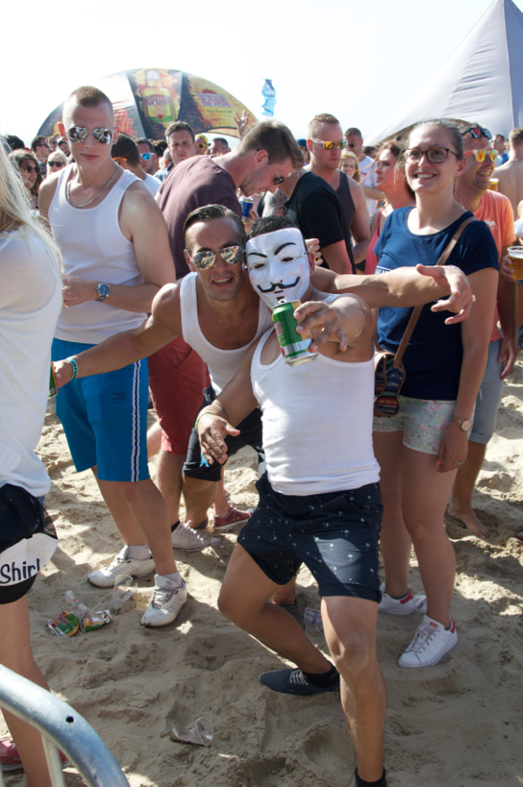Beachland 2015 @ Bevrijdingsplein Blankenberge, picture 41, photographed by Bart Baevegems - FrontView Magazine
