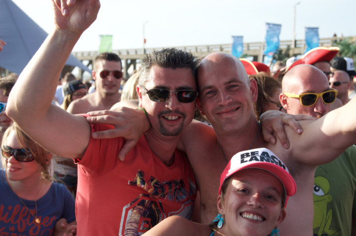 Beachland 2015 @ Bevrijdingsplein Blankenberge, picture 57, photographed by Bart Baevegems - FrontView Magazine