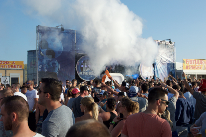 Beachland 2015 @ Bevrijdingsplein Blankenberge, picture 81, photographed by Bart Baevegems - FrontView Magazine