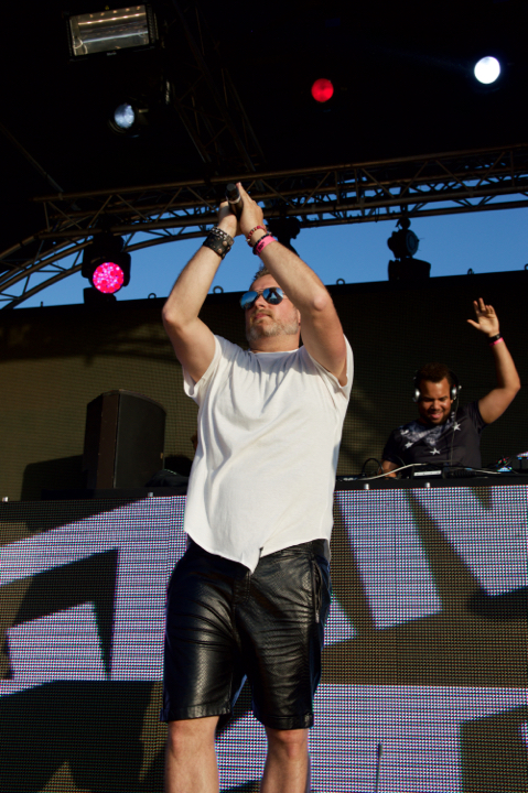 Beachland 2015 @ Bevrijdingsplein Blankenberge, picture 103, photographed by Bart Baevegems - FrontView Magazine