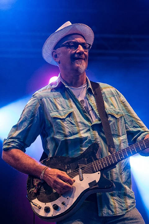 Southern Culture on the Skids @ Sjock Rock 2015, foto 8, foto's door Edwin Houdevelt - FrontView Magazine