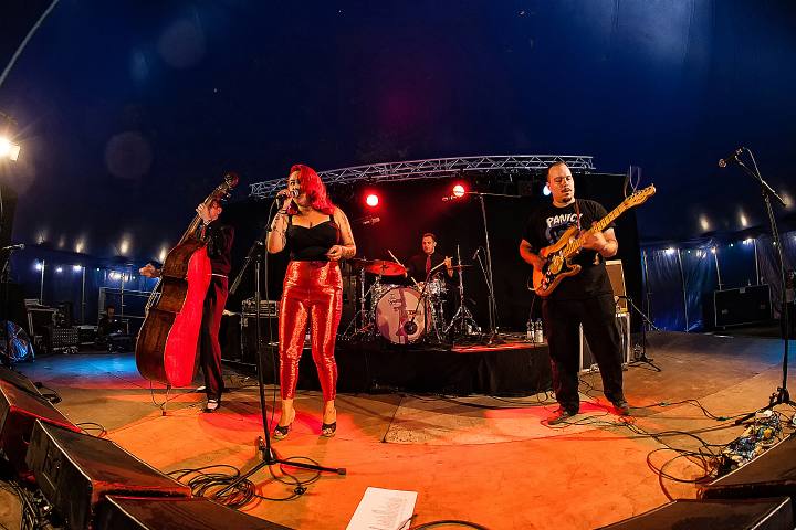 The Rhythm Shakers @ Sjock Rock 2015, foto 7, foto's door Edwin Houdevelt - FrontView Magazine