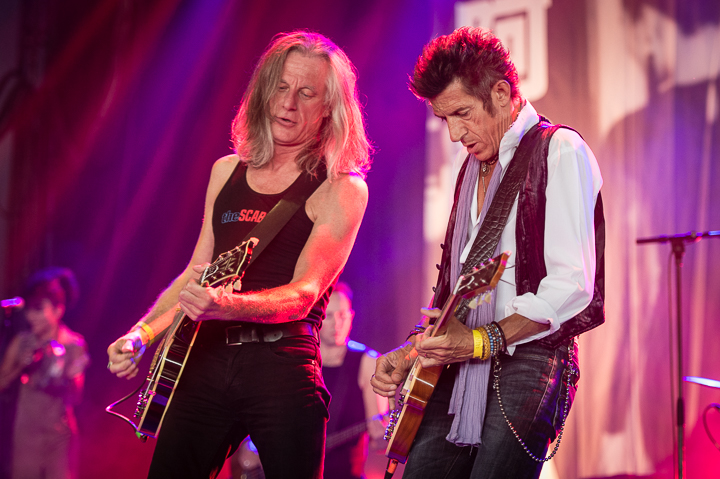 The Scabs @ Rock Zottegem, picture 7, photographed by Jan van Hecke - FrontView Magazine