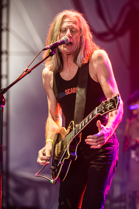 The Scabs @ Rock Zottegem, picture 9, photographed by Jan van Hecke - FrontView Magazine