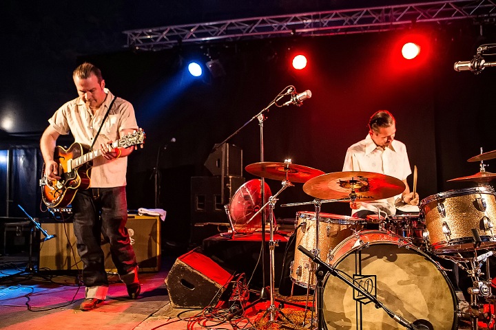 Walter Broes and the Mercenaries @ Sjock Rock 2015, picture 7, photographed by Edwin Houdevelt - FrontView Magazine
