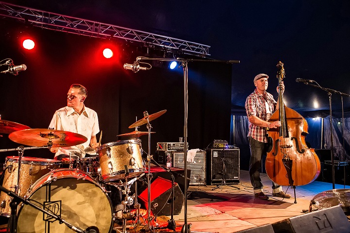 Walter Broes and the Mercenaries @ Sjock Rock 2015, picture 10, photographed by Edwin Houdevelt - FrontView Magazine