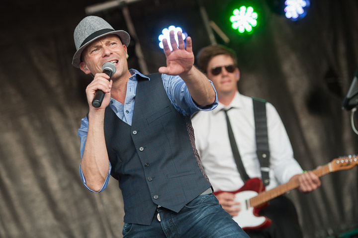 Wim Leys - Vlaanderen Zingt @ Grote Markt Mechelen, foto 11, foto's door Dimitri Vanlommel - FrontView Magazine