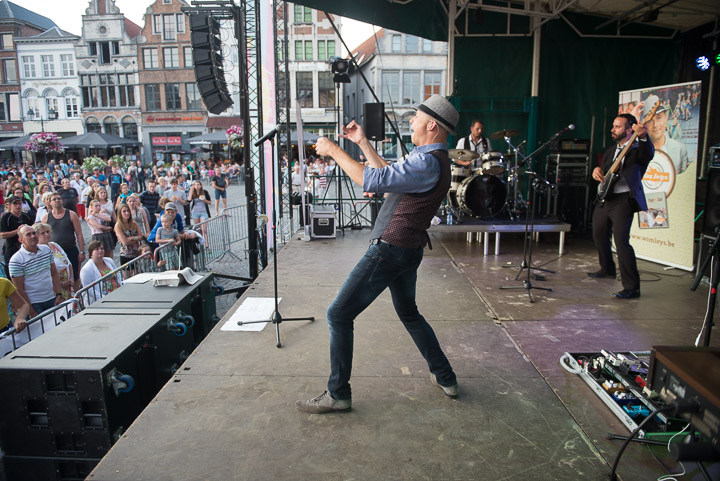 Wim Leys - Vlaanderen Zingt @ Grote Markt Mechelen, foto 51, foto's door Dimitri Vanlommel - FrontView Magazine