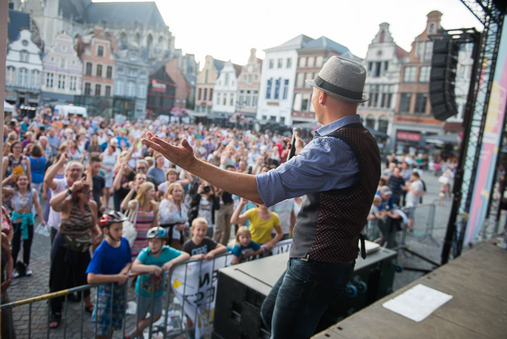 Wim Leys - Vlaanderen Zingt @ Grote Markt Mechelen, foto 54, foto's door Dimitri Vanlommel - FrontView Magazine