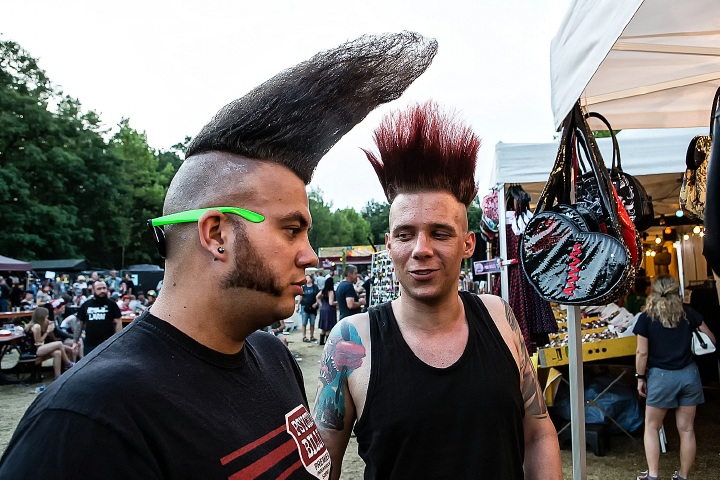 Sfeer en publiek @ Sjock Rock 2015, foto 10, foto's door Edwin Houdevelt - FrontView Magazine