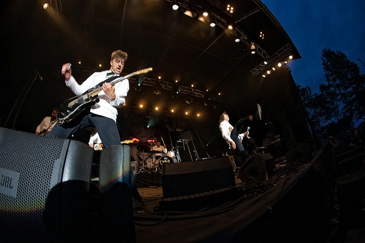 The Hives @ Sjock Rock 2015, picture 41, photographed by Edwin Houdevelt - FrontView Magazine