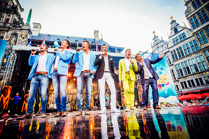 Vlaanderen Feest @ Grote Markt Antwerpen, foto 4, foto's door Elke Briers - FrontView Magazine