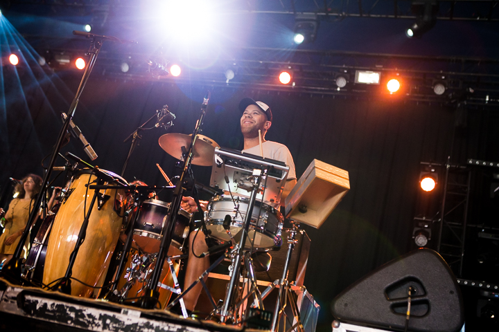FùGù Mango meets Binti @ Dour 2015, picture 1, photographed by Dorien Goetschalckx - FrontView Magazine