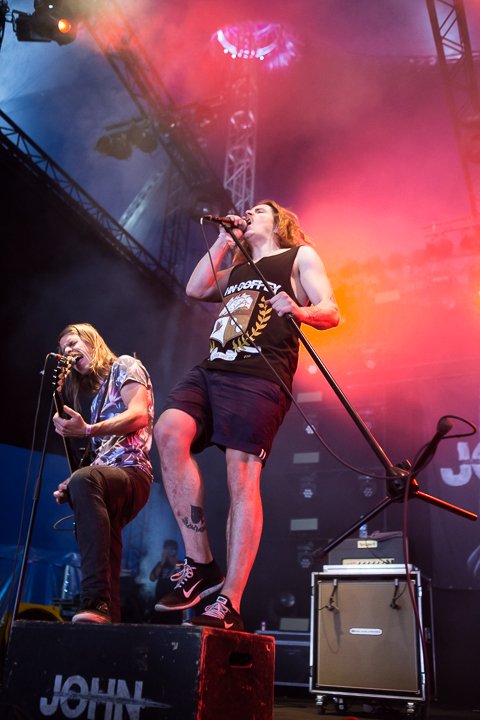 John Coffey @ Dour 2015, foto 1, foto's door Dorien Goetschalckx - FrontView Magazine