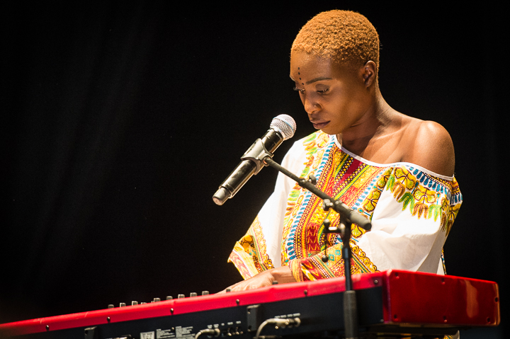 Laura Mvula @ Gent Jazz 2015, picture 11, photographed by Jan van Hecke - FrontView Magazine