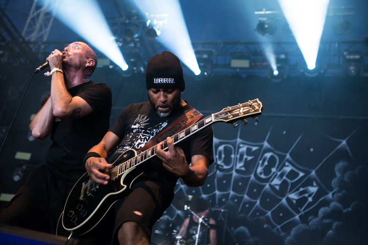 Lofofora @ Dour 2015, foto 8, foto's door Dorien Goetschalckx - FrontView Magazine