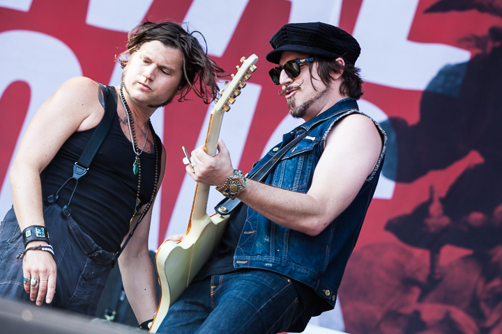 Rival Sons @ Dour 2015, picture 10, photographed by Dorien Goetschalckx - FrontView Magazine