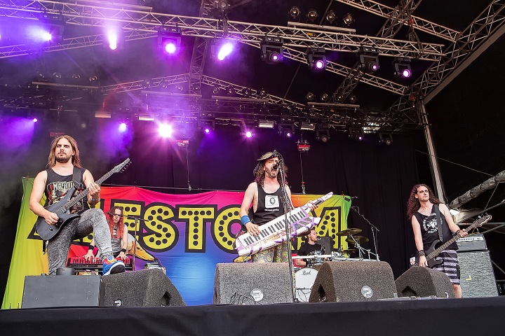 Alestorm @ DynamoMetal Fest 2015, foto 35, foto's door Edwin Houdevelt - FrontView Magazine