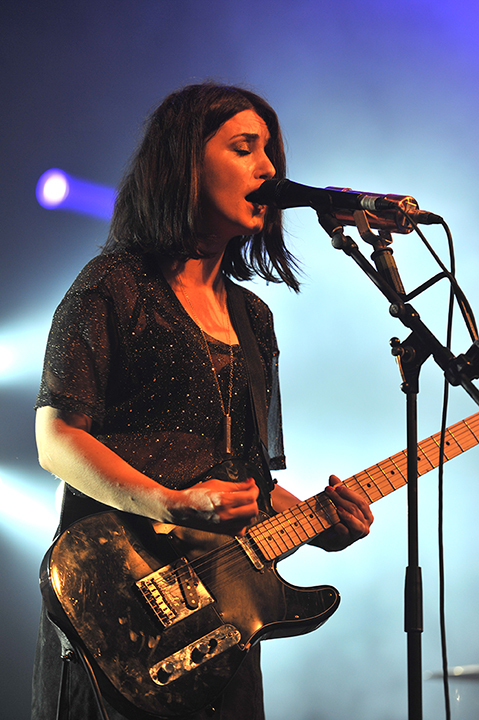 Blood Red Shoes @ Rock Herk dag 1, foto 5, foto's door Bart Scholliers - FrontView Magazine