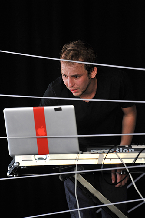 Hydrogen Sea @ Rock Herk dag 2, picture 2, photographed by Bart Scholliers - FrontView Magazine