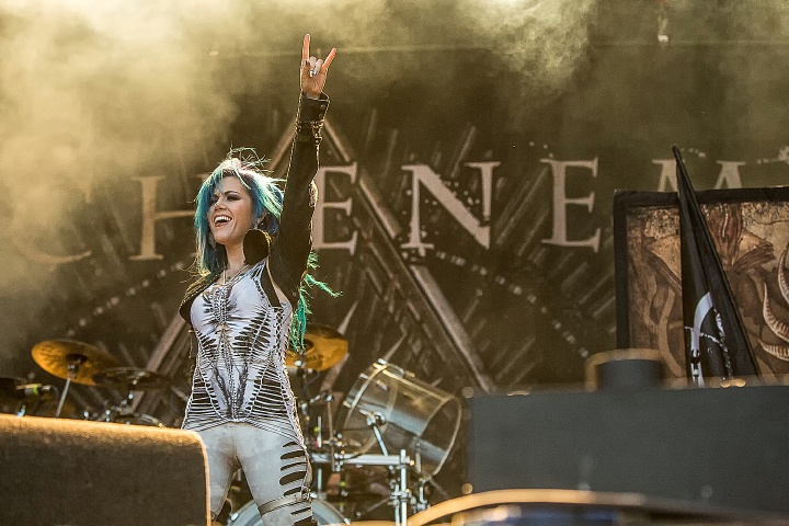 Arch Enemy @ DynamoMetal Fest 2015, foto 9, foto's door Edwin Houdevelt - FrontView Magazine