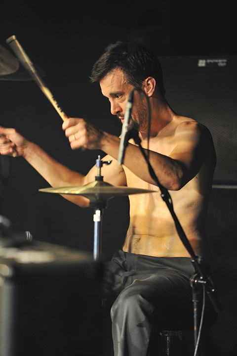 Helmet @ Rock Herk dag 2, foto 16, foto's door Bart Scholliers - FrontView Magazine
