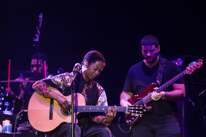 Ms. Lauryn Hill @ Dour 2015, foto 7, foto's door Dorien Goetschalckx - FrontView Magazine