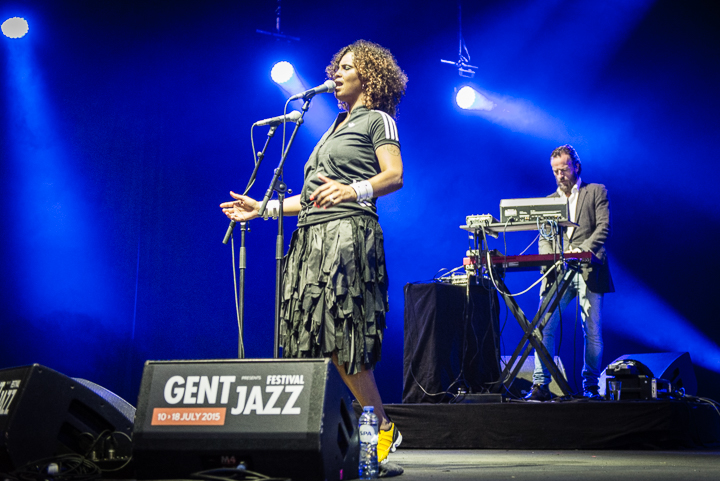Neneh Cherry with RocketNumberNine @ Gent Jazz 2015, picture 1, photographed by Jan van Hecke - FrontView Magazine